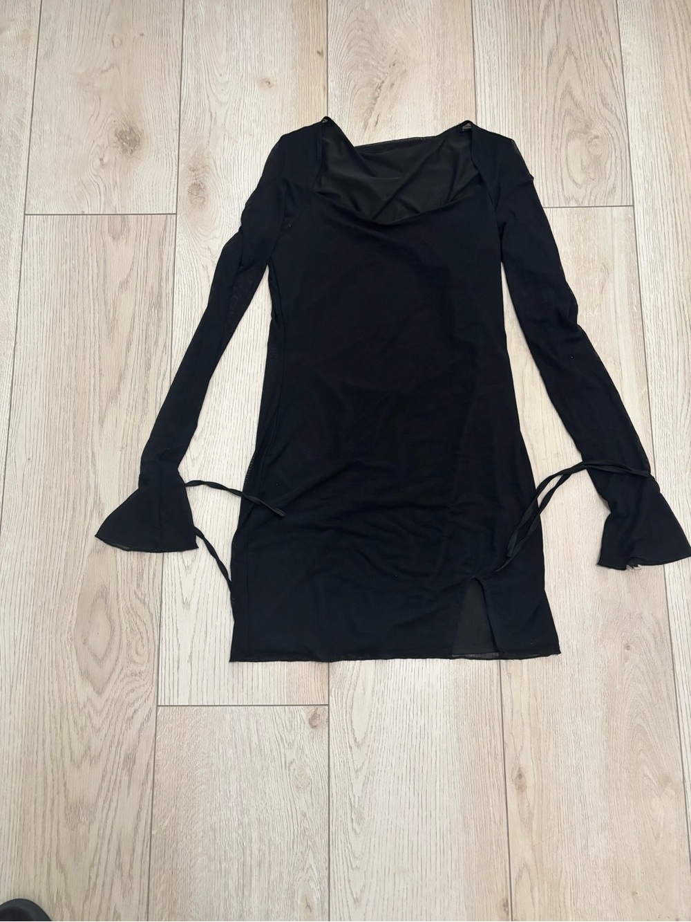Classic Black Long Sleeve Mini Dress - Elegant Everyday